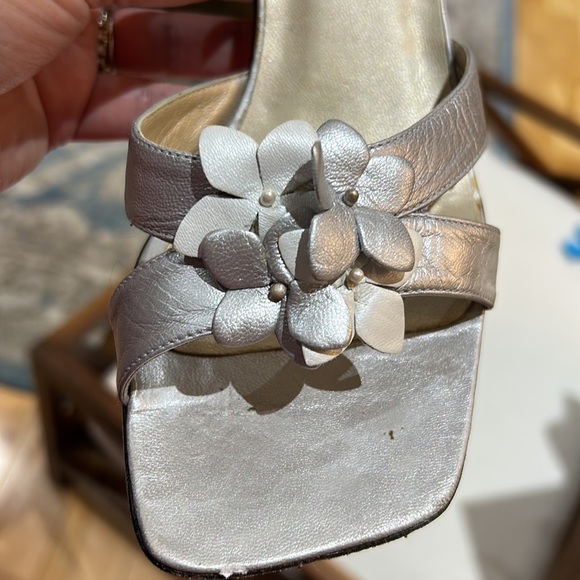 Sacha London 9.5B silver wedding or part heels - Picture 4 of 10